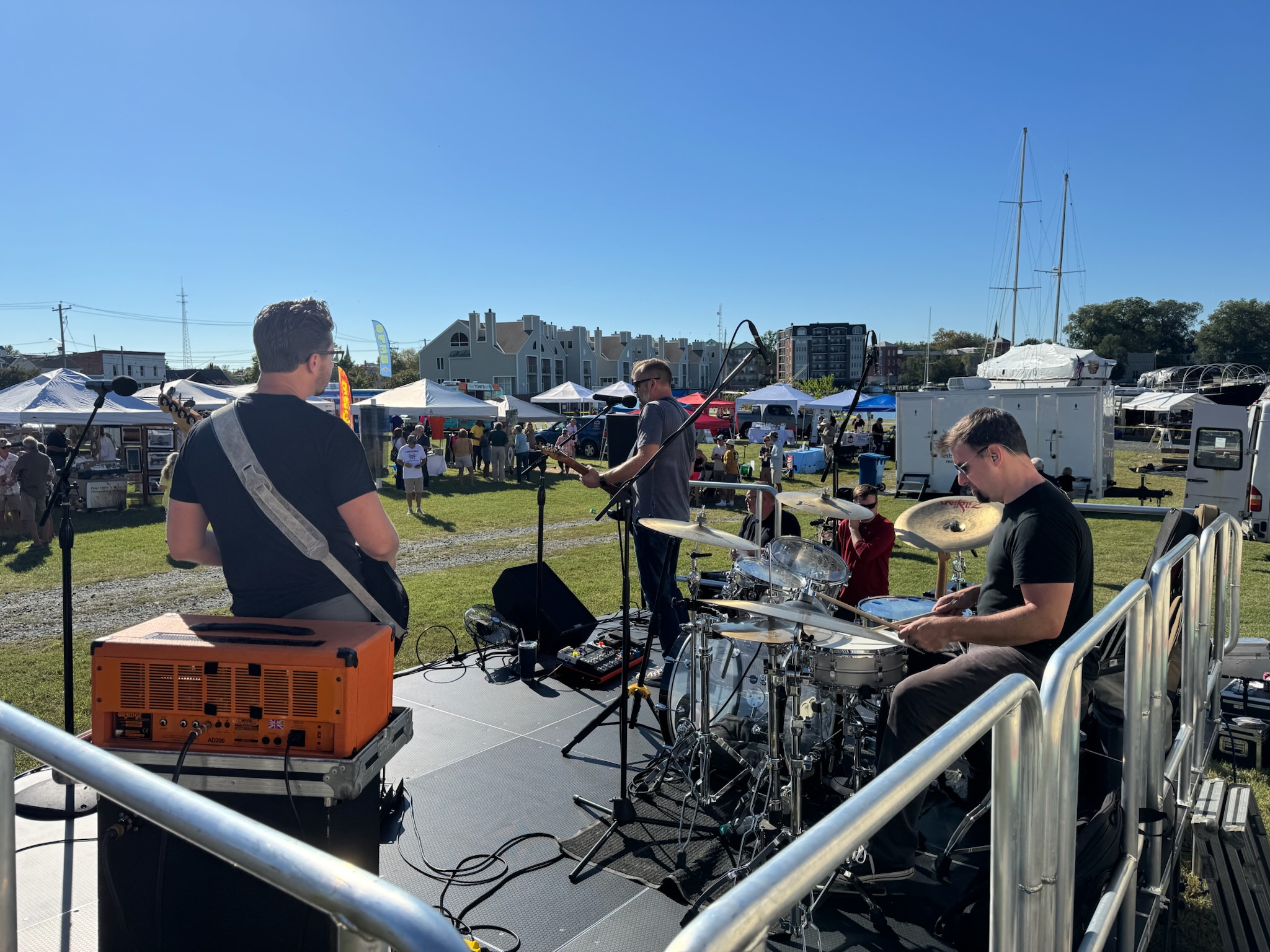 Live music at Boatyard Bash
